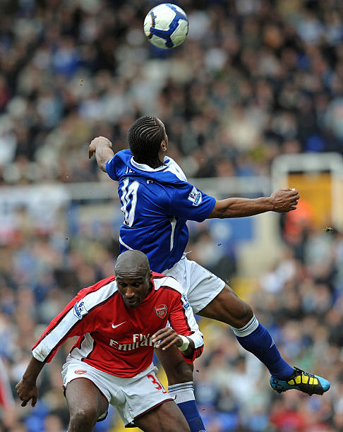 仅是两个球 仅是两个球