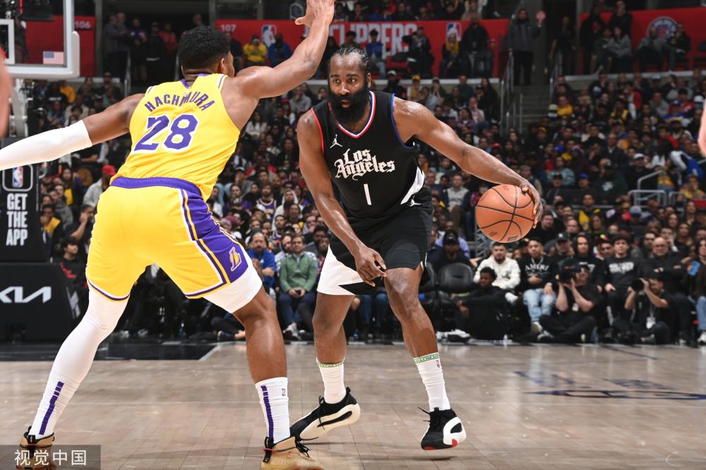 这番话既揭 这番话既揭