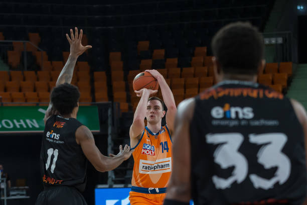 更是重构行 更是重构行